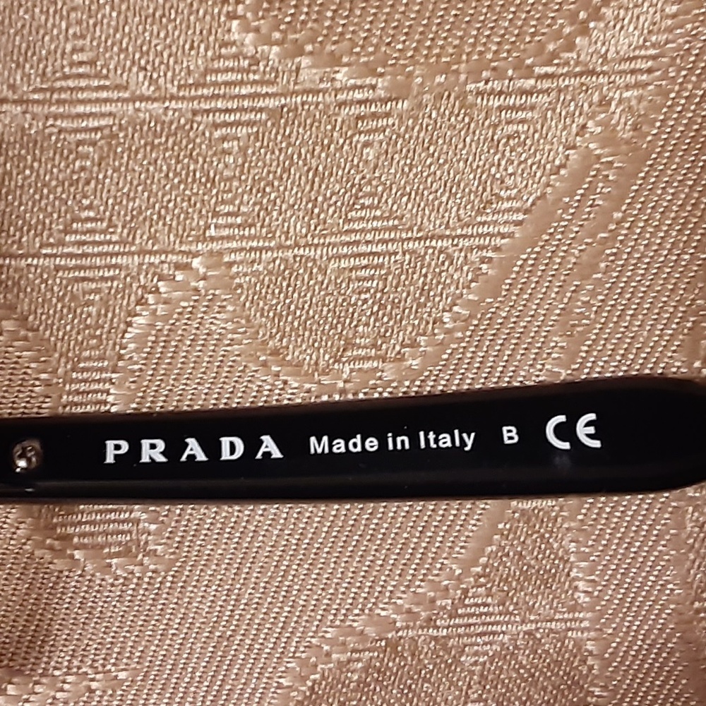 Prada Sunglasses with COA - Picture 8 of 13